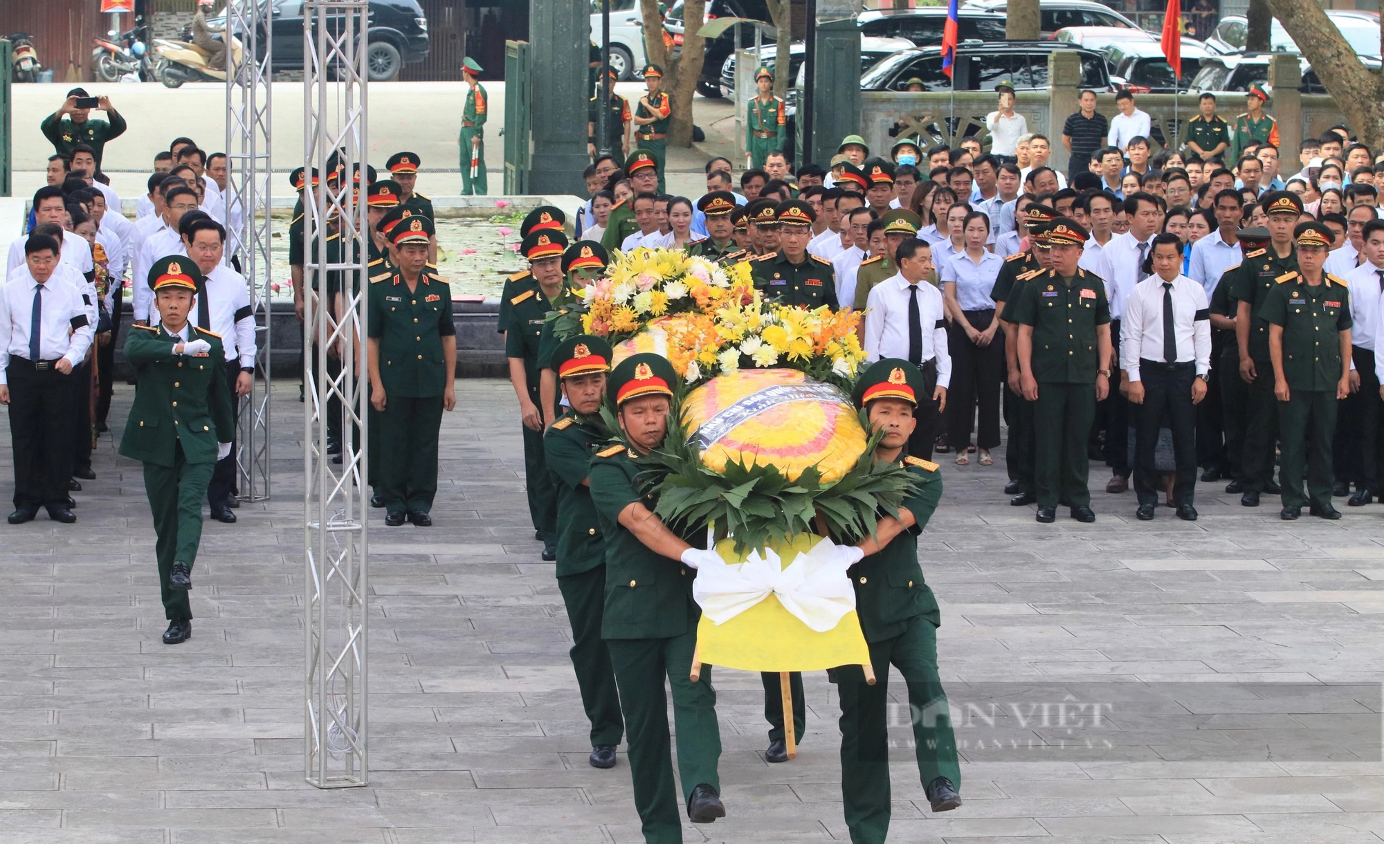 Xúc động lễ truy điệu, an táng 87 hài cốt liệt sĩ quân tình nguyện, chuyên gia Việt Nam hy sinh trên nước bạn Lào- Ảnh 1.