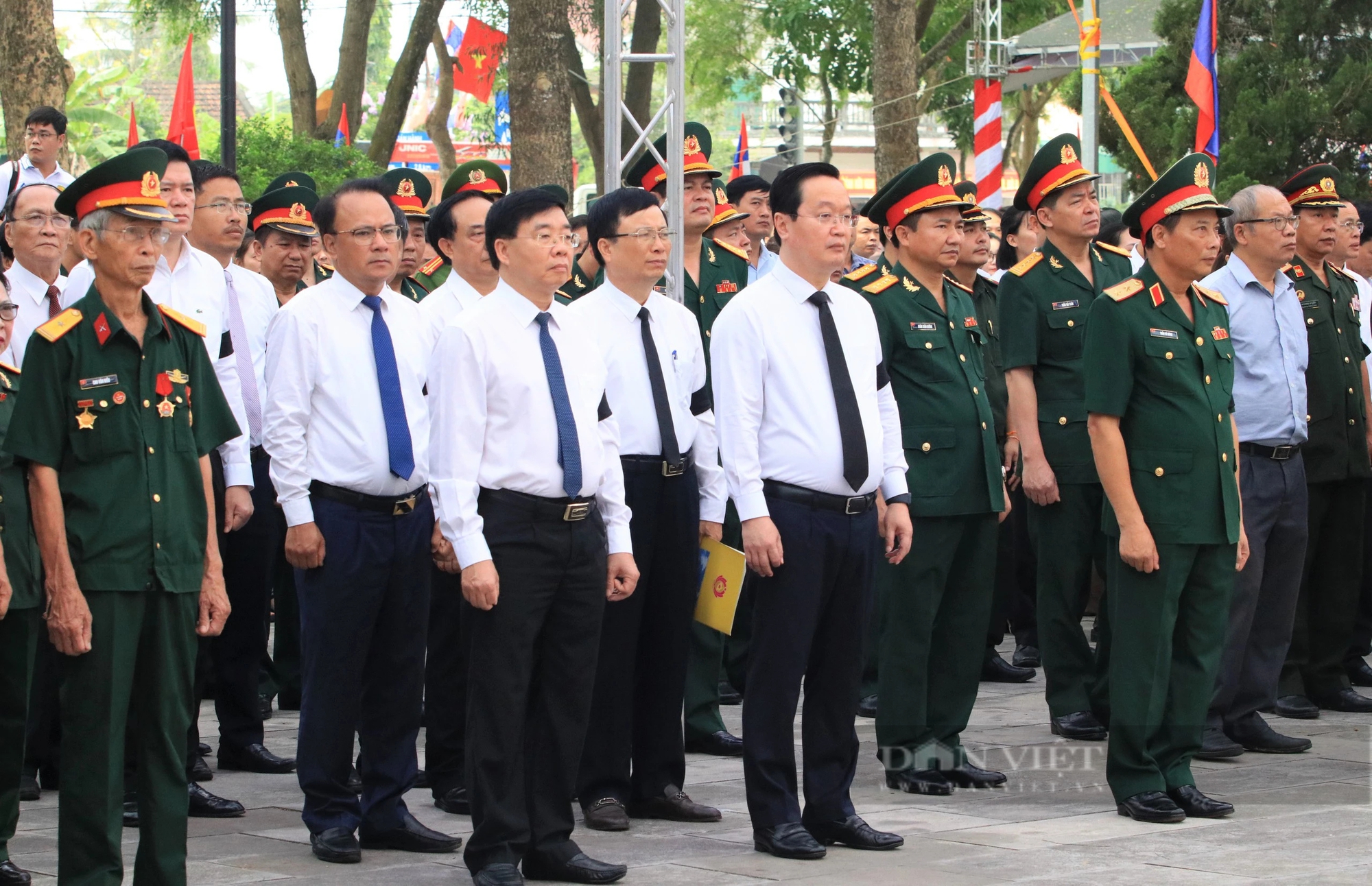 Xúc động lễ truy điệu, an táng 87 hài cốt liệt sĩ quân tình nguyện, chuyên gia Việt Nam hy sinh trên nước bạn Lào- Ảnh 4.