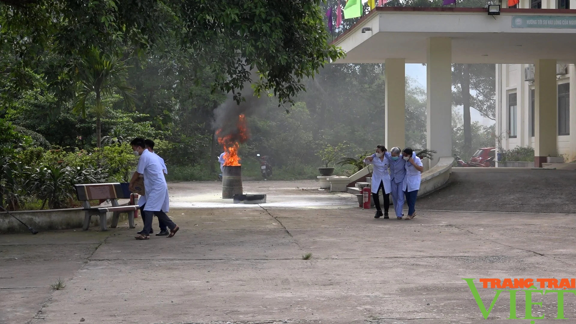 Đây là cách nâng cao kỹ năng chữa cháy, cứu nạn cứu hộ cho một khu dân cư ở Lào Cai- Ảnh 4.