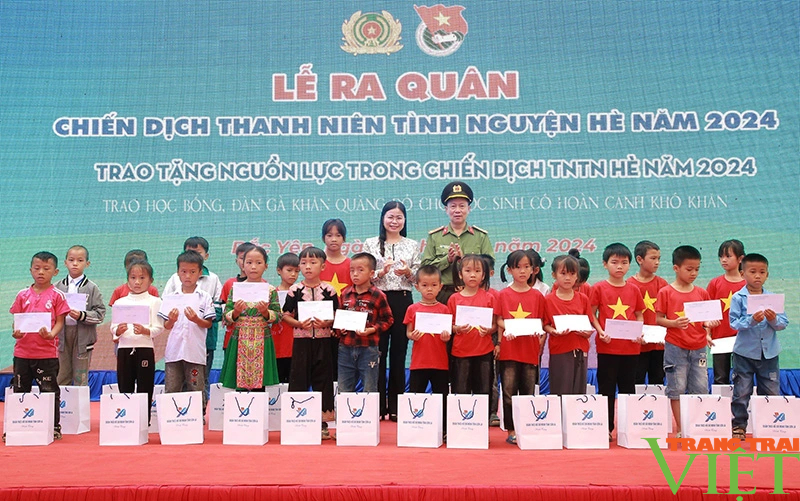 Thanh niên Sơn La: Ra quân chiến dịch tình nguyện hè - Ảnh 2.