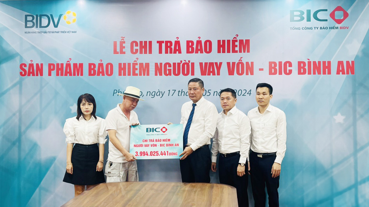 BIC chi trả gần 4 tỷ đồng quyền lợi bảo hiểm cho khách hàng tại Phú Thọ- Ảnh 1.