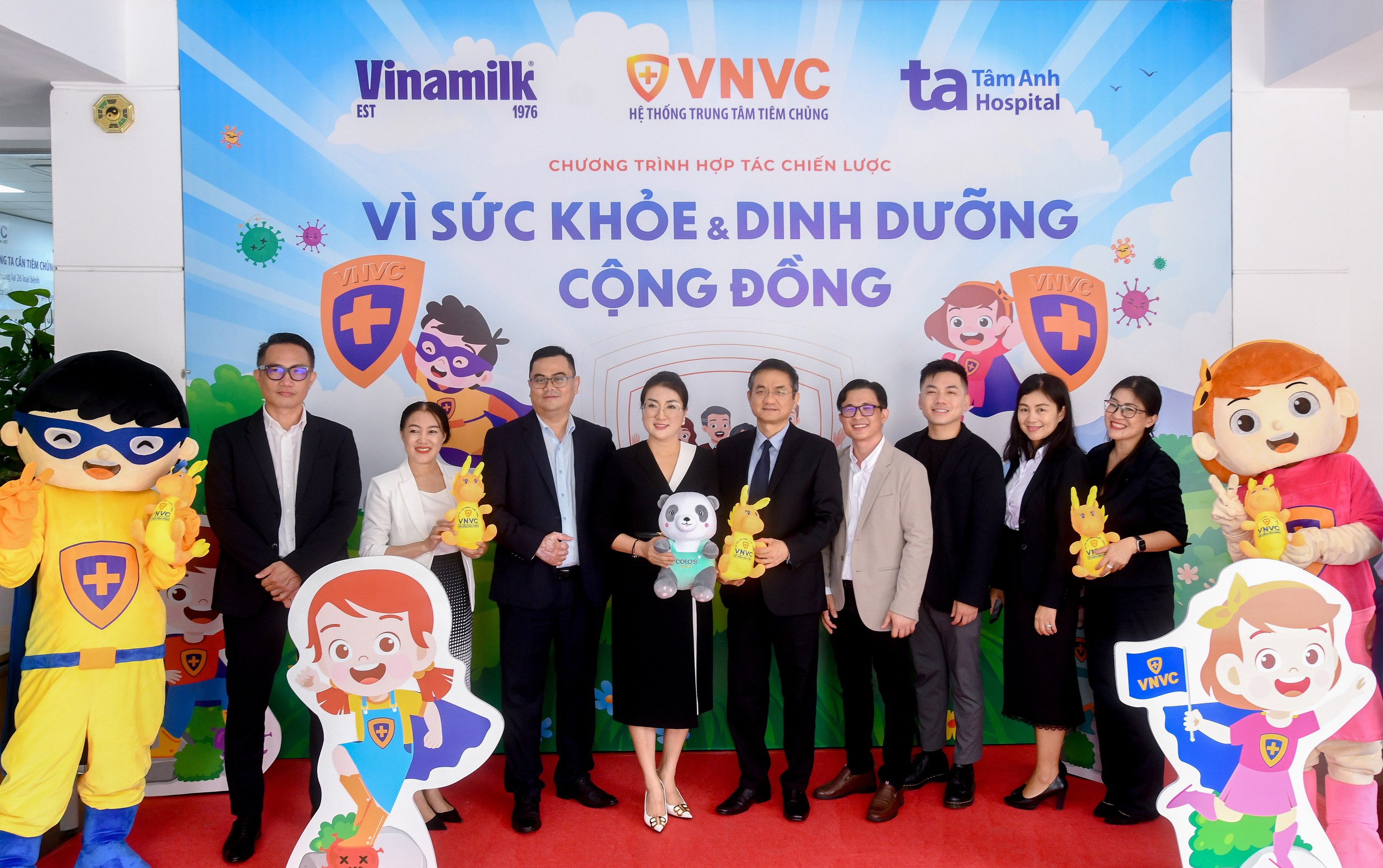 Vinamilk ký hợp tác chiến lược cùng VNVC, Bệnh viện Tâm Anh để tăng cường chăm sóc sức khỏe cộng đồng- Ảnh 3.
