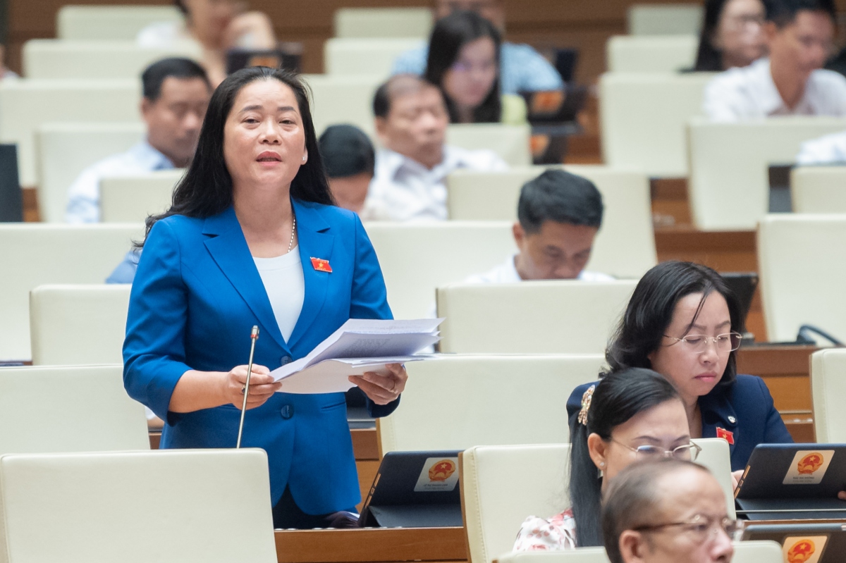 Bộ trưởng Bộ Nội vụ Phạm Thị Thanh Trà nói về nguồn nhân lực và chính sách đãi ngộ ngành lưu trữ- Ảnh 3.