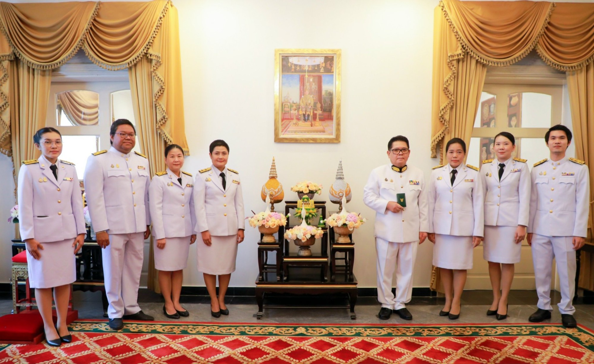 Phó Chủ tịch Montri Suwanposri của CPF nhận Huân chương Hoàng gia Thái Lan- Ảnh 1.
