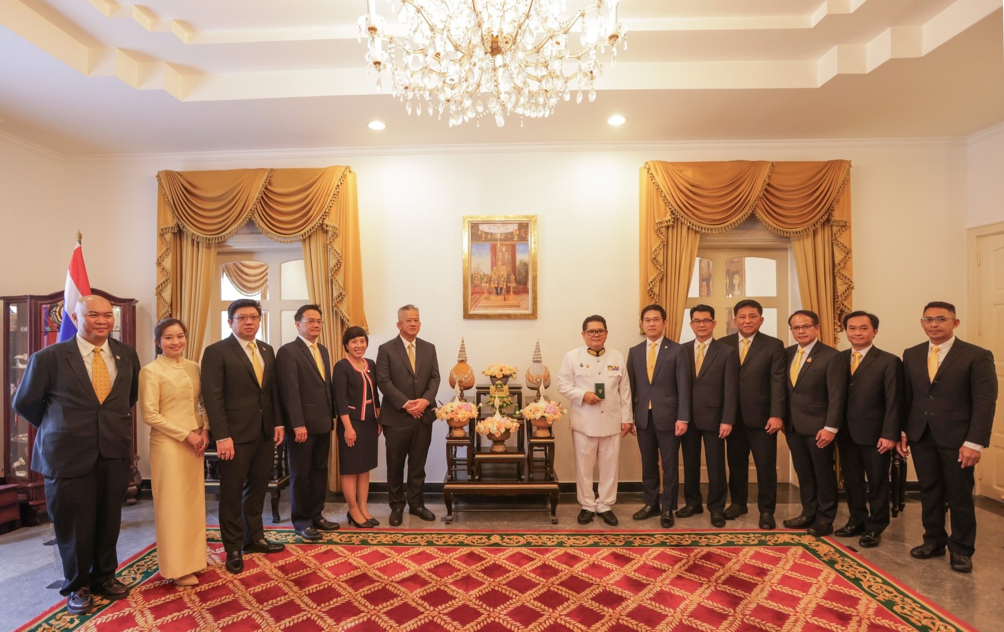 Phó Chủ tịch CPF - Ông Montri Suwanposri nhận Huân chương Hoàng gia từ Quốc Vương Thái Lan- Ảnh 6.