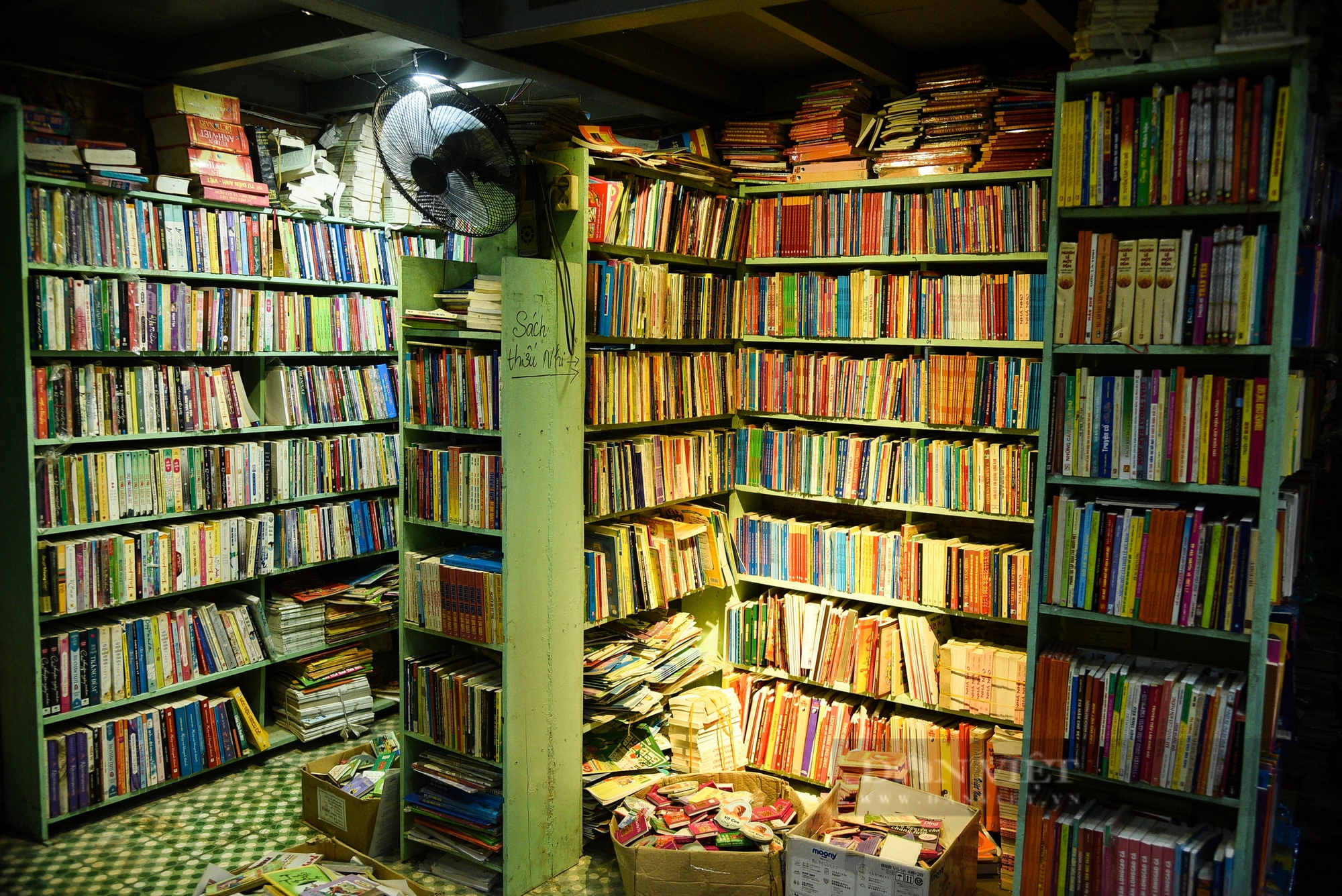 Khám phá tiệm sách lâu đời nhất trên phố Đinh Lễ- Ảnh 4.