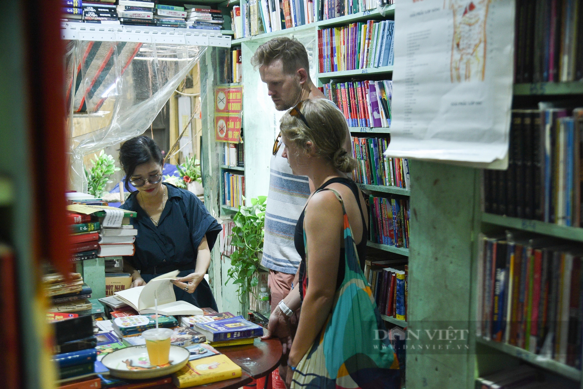 Khám phá tiệm sách lâu đời nhất trên phố Đinh Lễ- Ảnh 10.
