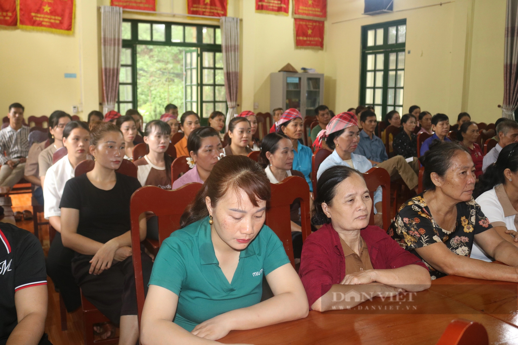 Bón phân NPK vi sinh Lâm Thao, cây lúa ở Lào Cai cho năng suất vượt trội, nông dân lợi đơn lợi kép- Ảnh 2.