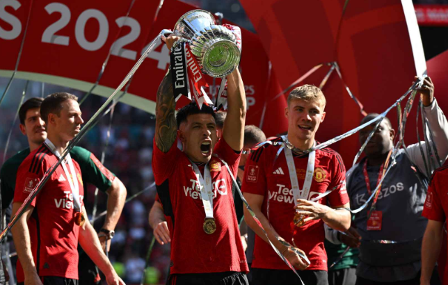 Vô địch FA Cup mùa giải 2023/2024, M.U ăn mừng rạng rỡ thế nào?- Ảnh 10.