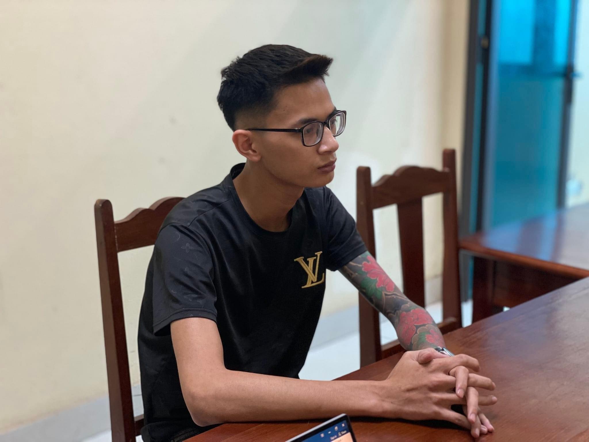 Khởi tố, bắt tạm giam nam thanh niên ở Phú Thọ tổ chức đưa người sang Campuchia trái phép- Ảnh 2.