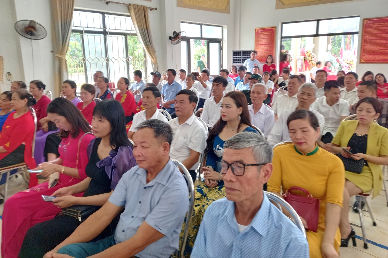 Một xã ở tỉnh Ninh Bình, nhân dân đóng góp gần 232 tỷ đồng làm nông thôn mới nâng cao- Ảnh 5.