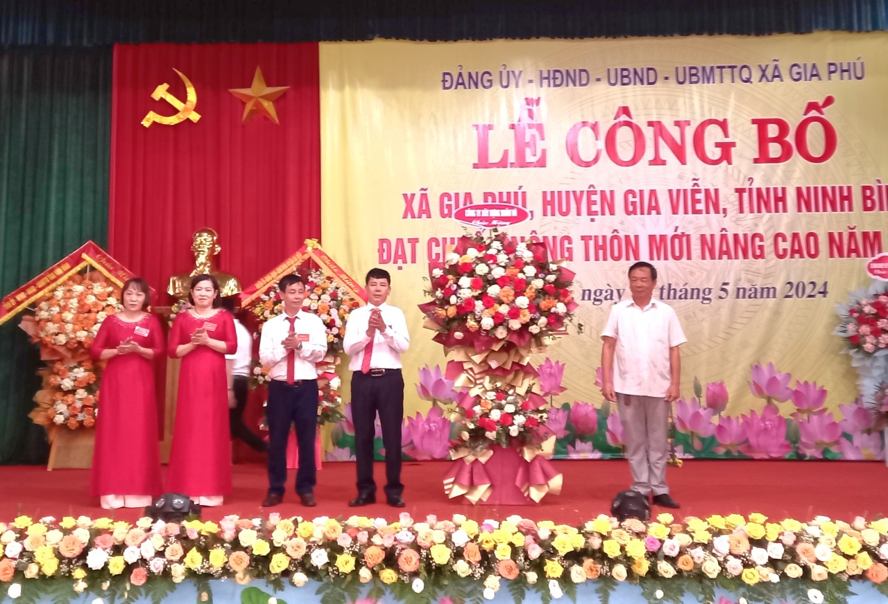 Một xã ở tỉnh Ninh Bình, nhân dân đóng góp gần 232 tỷ đồng làm nông thôn mới nâng cao- Ảnh 3.