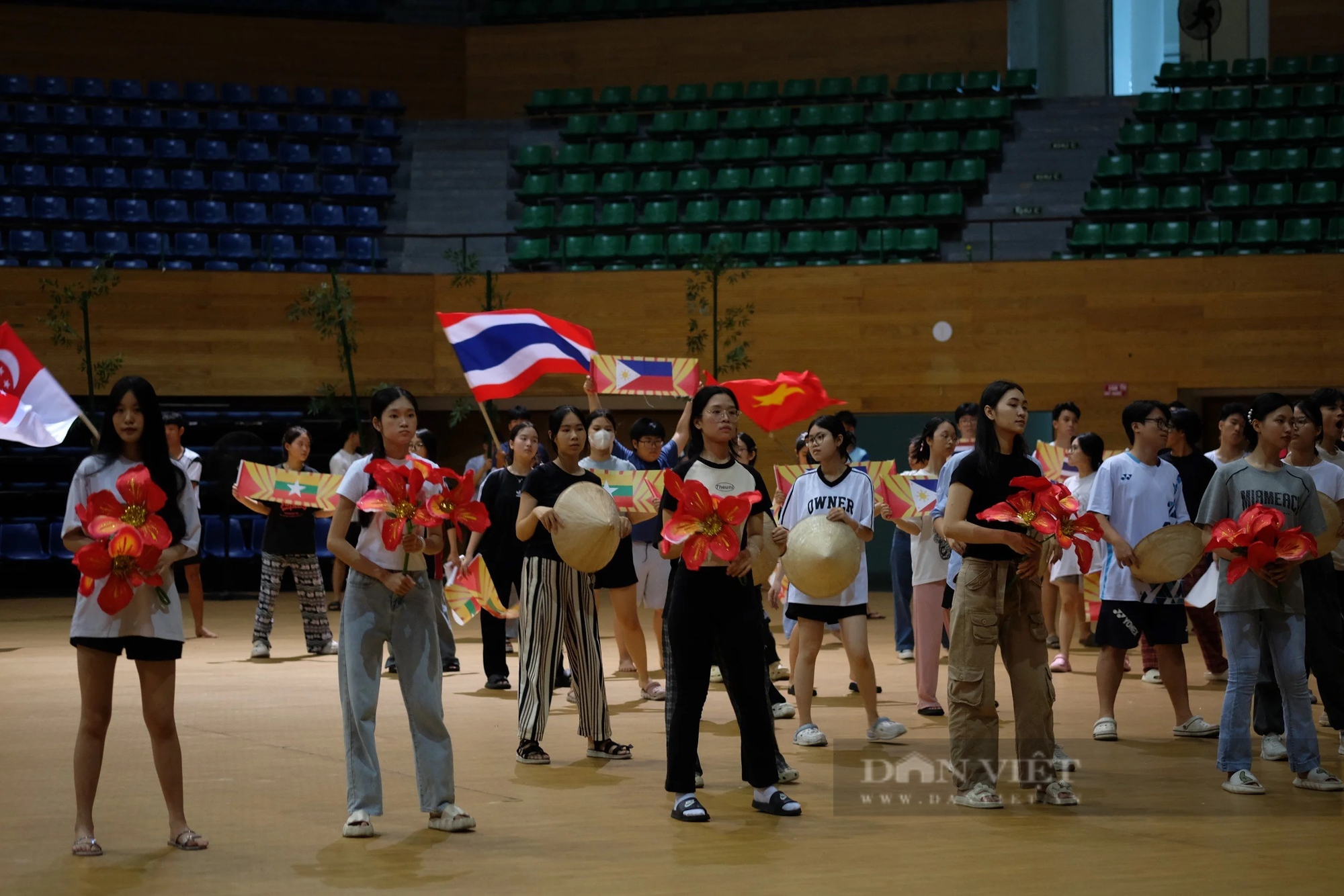 Đà Nẵng: Tạm dừng kinh doanh ăn uống tại Cung Thể thao Tiên Sơn - Ảnh 4.