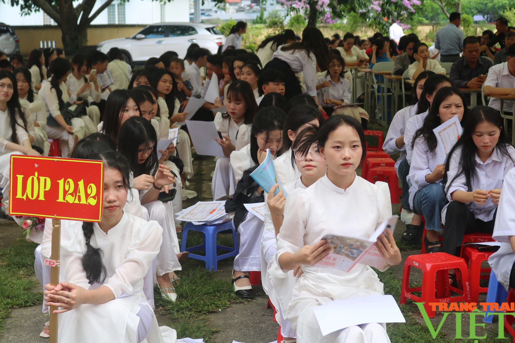 Lời tri ân thầy, cô đầy xúc động của học sinh lớp 12 Trường THPT số 1 Mường Khương (Lào Cai) - Ảnh 2.