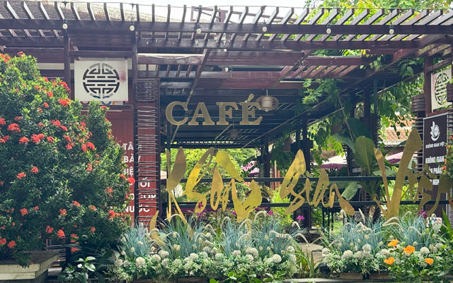 Hé lộ chủ nhân sở hữu khu đất “vàng” quán cà phê nhiều triệu USD ở trung tâm Quảng Ngãi - Ảnh 3.