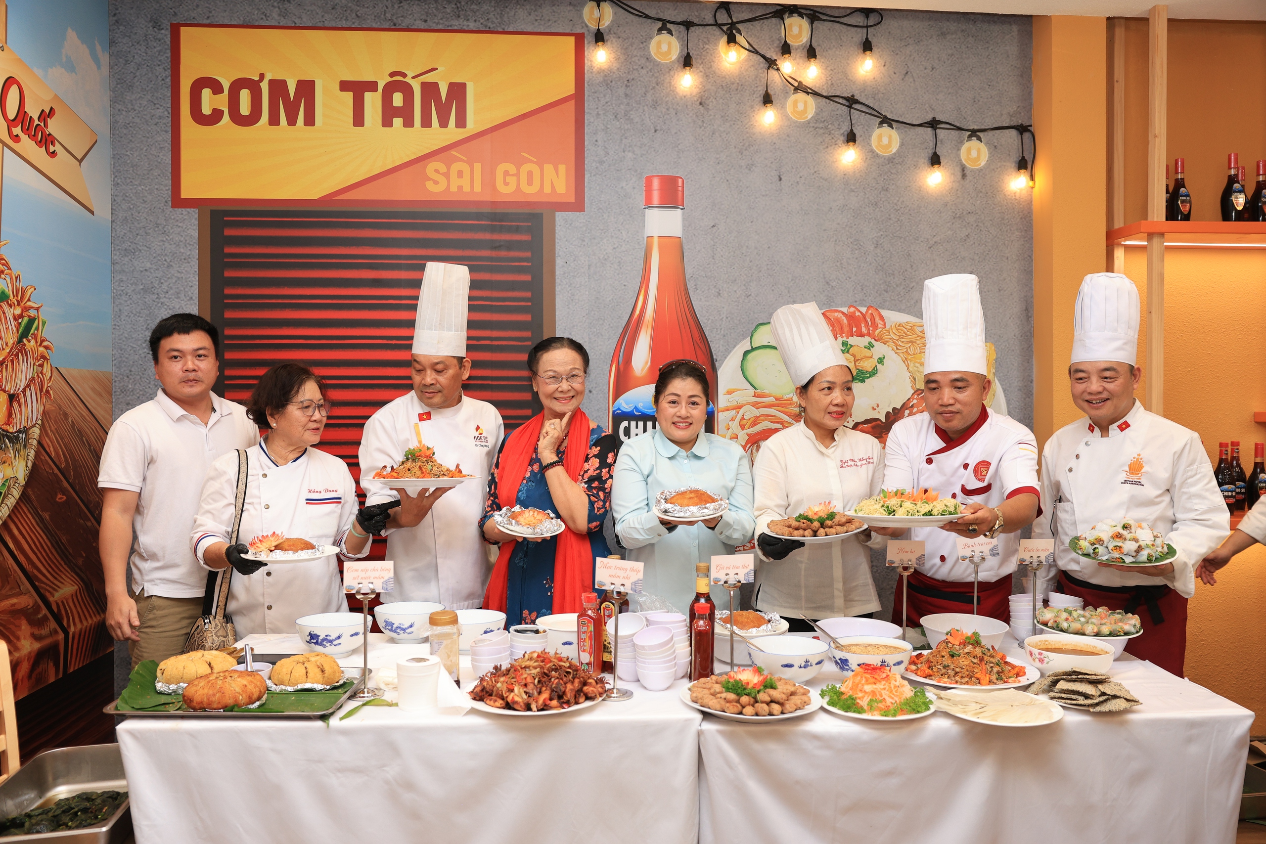 Thưởng thức các món ăn đặc biệt của các nghệ nhân, TopChef tại khu nhà thùng nước mắm lớn nhất Việt Nam ở Phú Quốc- Ảnh 9.