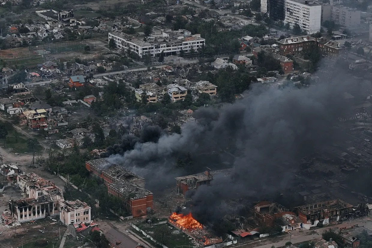 Ukraine đối mặt với cuộc khủng hoảng tồi tệ nhất kể từ khi chiến tranh với Nga bùng nổ- Ảnh 1.