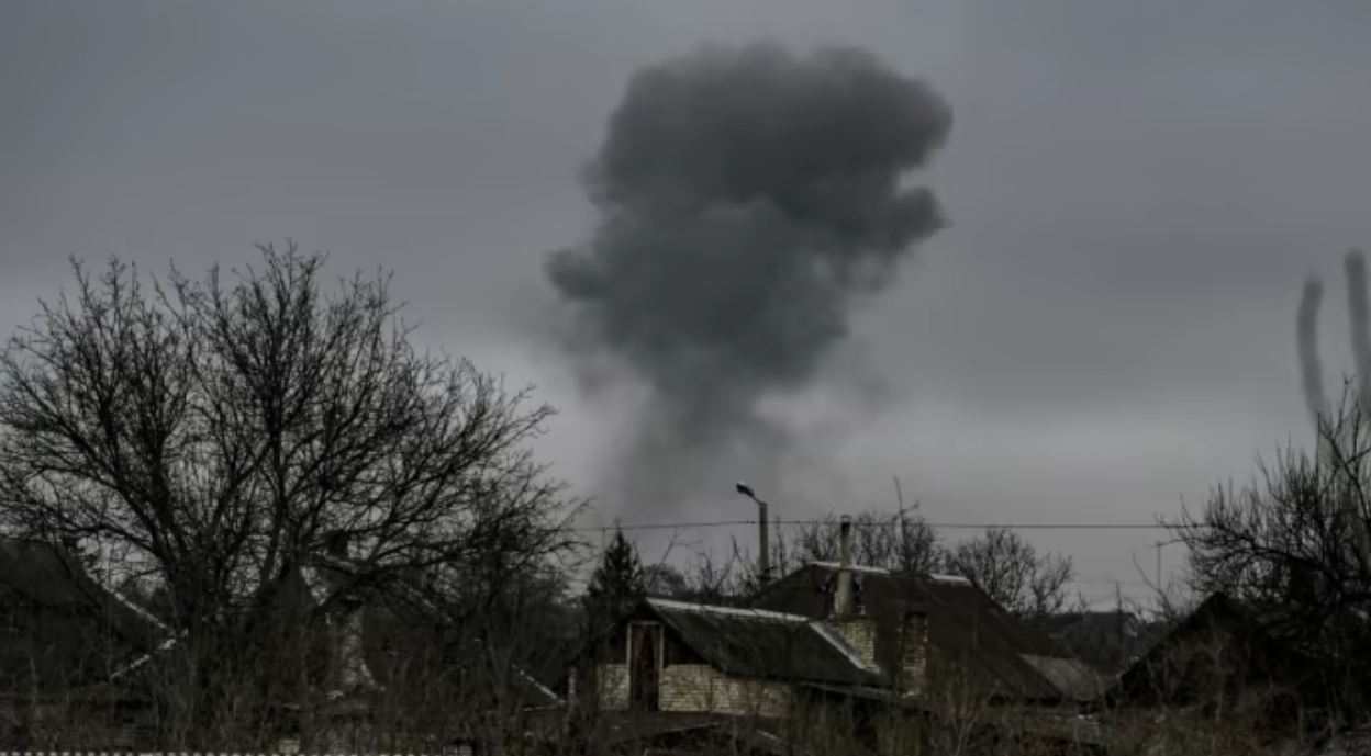 Ukraine cảnh báo không kích ở 4 tỉnh gồm cả thủ đô Kiev; Nga oanh tạc cảng Odessa- Ảnh 1.