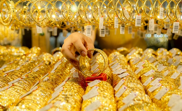 "Nóng": Người dân sẽ được mua vàng trực tiếp từ 4 "ông lớn" Vietcombank, VietinBank, BIDV và Agribank- Ảnh 1.