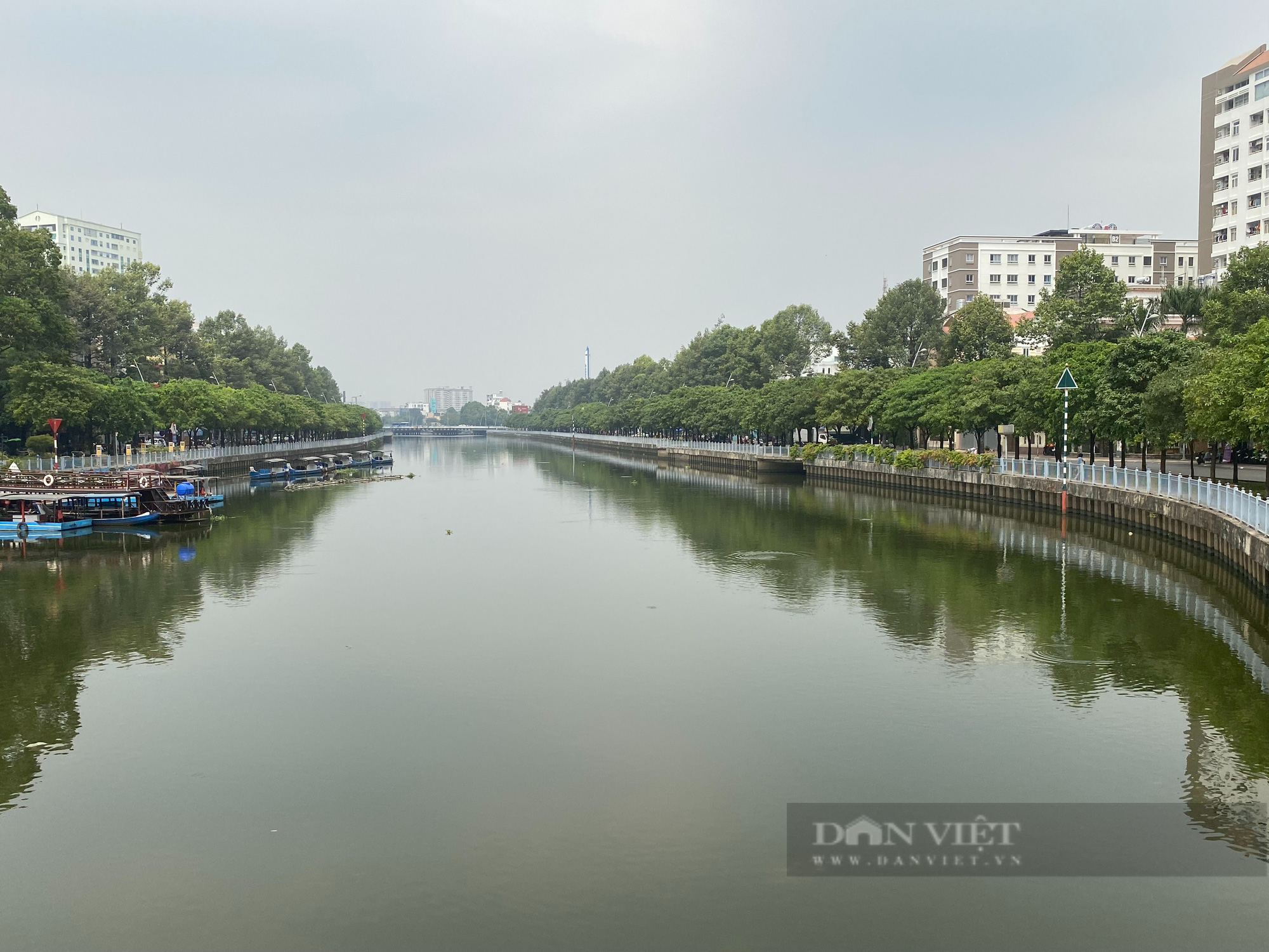 Ô nhiễm sông Tô Lịch: TP Hồ Chí Minh và các nước biến sông "chết" thành trong xanh, cá tung tăng bơi lội (Bài 3)- Ảnh 1.