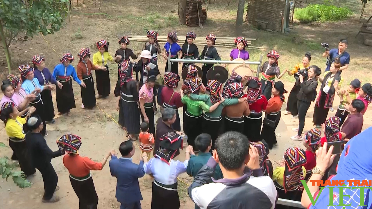 Chung tay chăm lo đời sống đồng bào dân tộc thiểu số, miền núi- Ảnh 1.