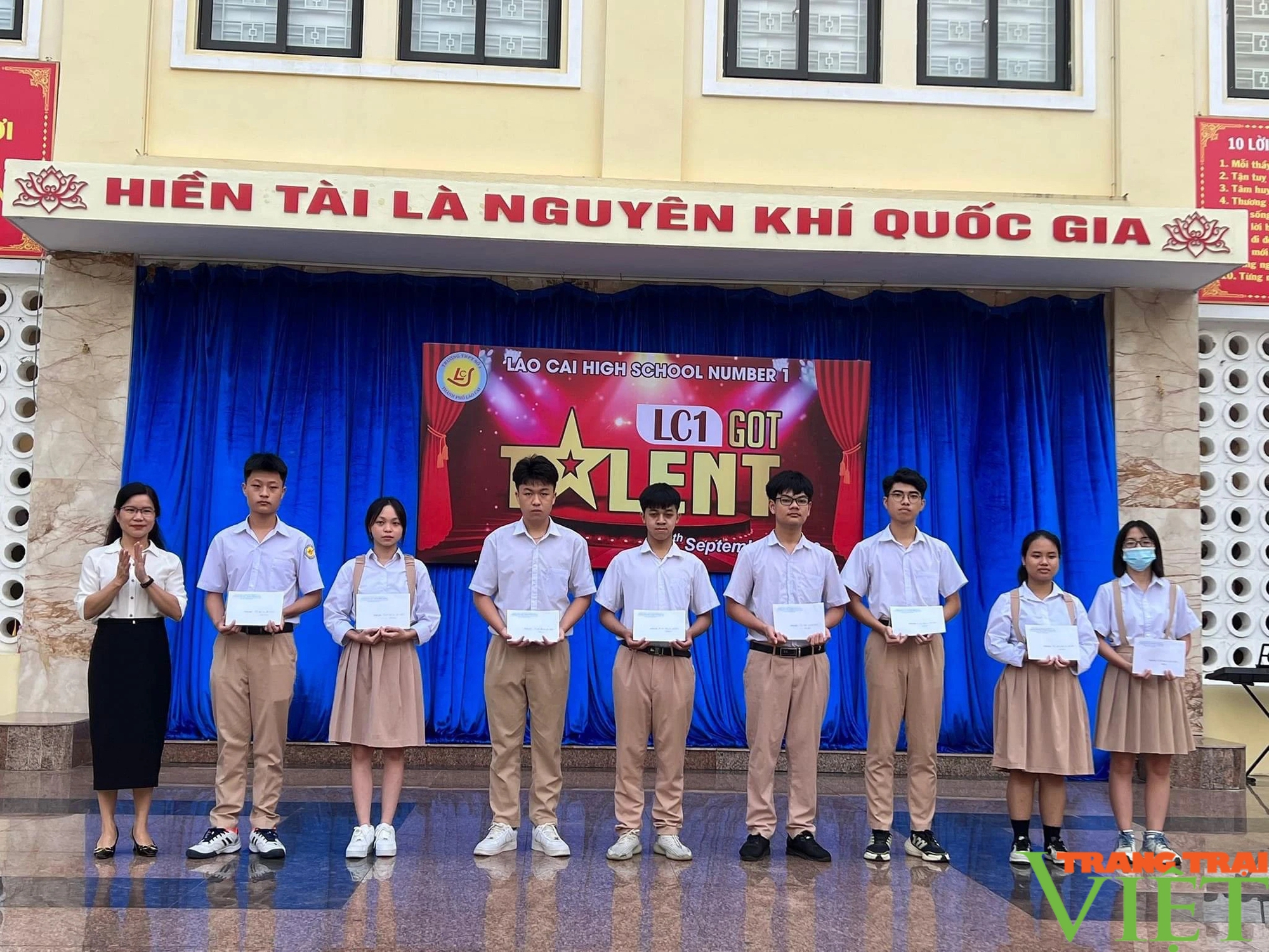 Trường THPT số 1 TP. Lào Cai có nhiều học sinh đạt chứng chỉ Tin học quốc tế - Ảnh 2.