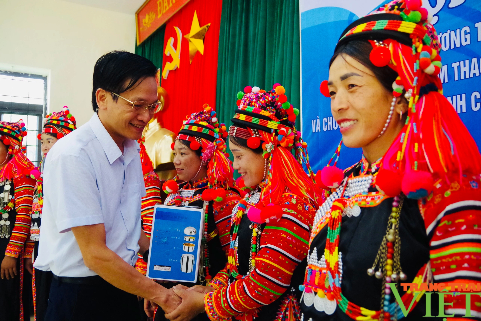 Lai Châu: Sơ kết chương trình phối hợp giữa Đồn Biên phòng Thu Lũm và Hội LHPN huyện Lâm Thao, Phú Thọ- Ảnh 5.