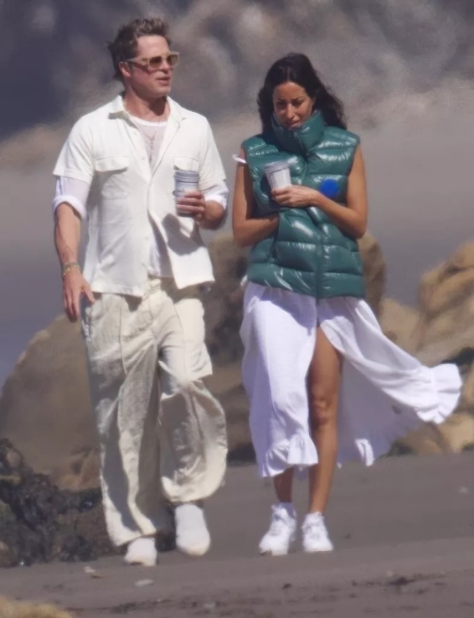 Brad Pitt "say mê" bạn gái kém 29 tuổi- Ảnh 1.