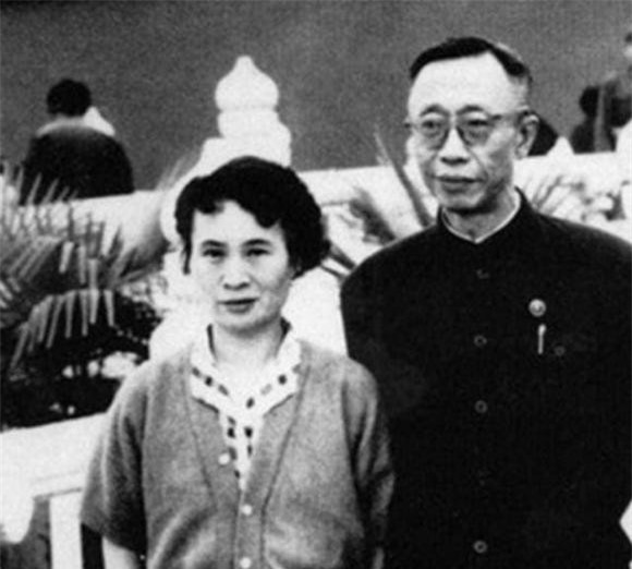 "Cách cách đẹp nhất" nhà Thanh: Yêu Phổ Nghi, 90 tuổi chết trong viện dưỡng lão- Ảnh 5.