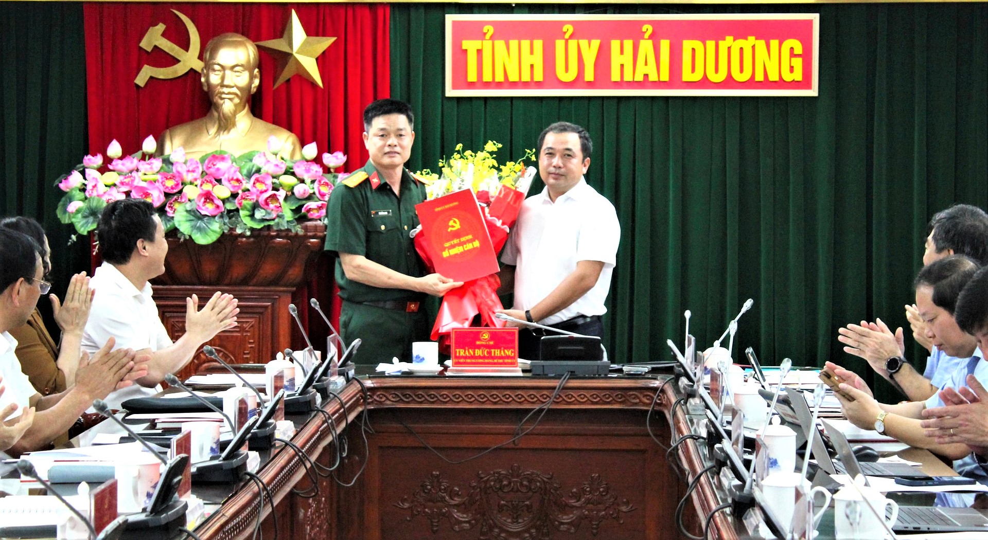 Đại tá Vũ Hồng Anh, Chỉ huy trưởng Bộ CHQS tỉnh tham gia Ban Thường vụ Tỉnh uỷ Hải Dương- Ảnh 1.