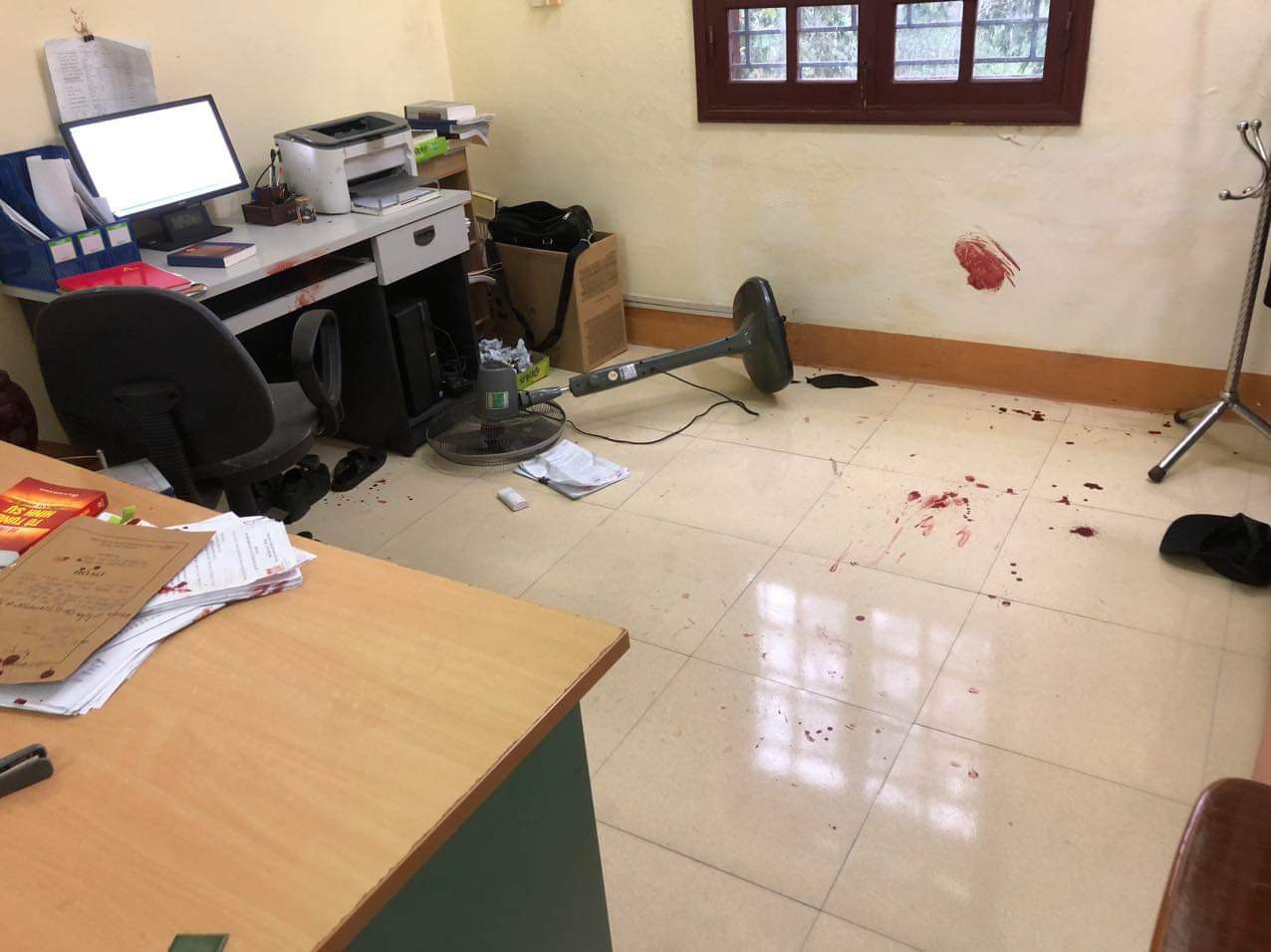 Một Phó Chánh án huyện ở Quảng Trị bị đâm trọng thương tại phòng làm việc