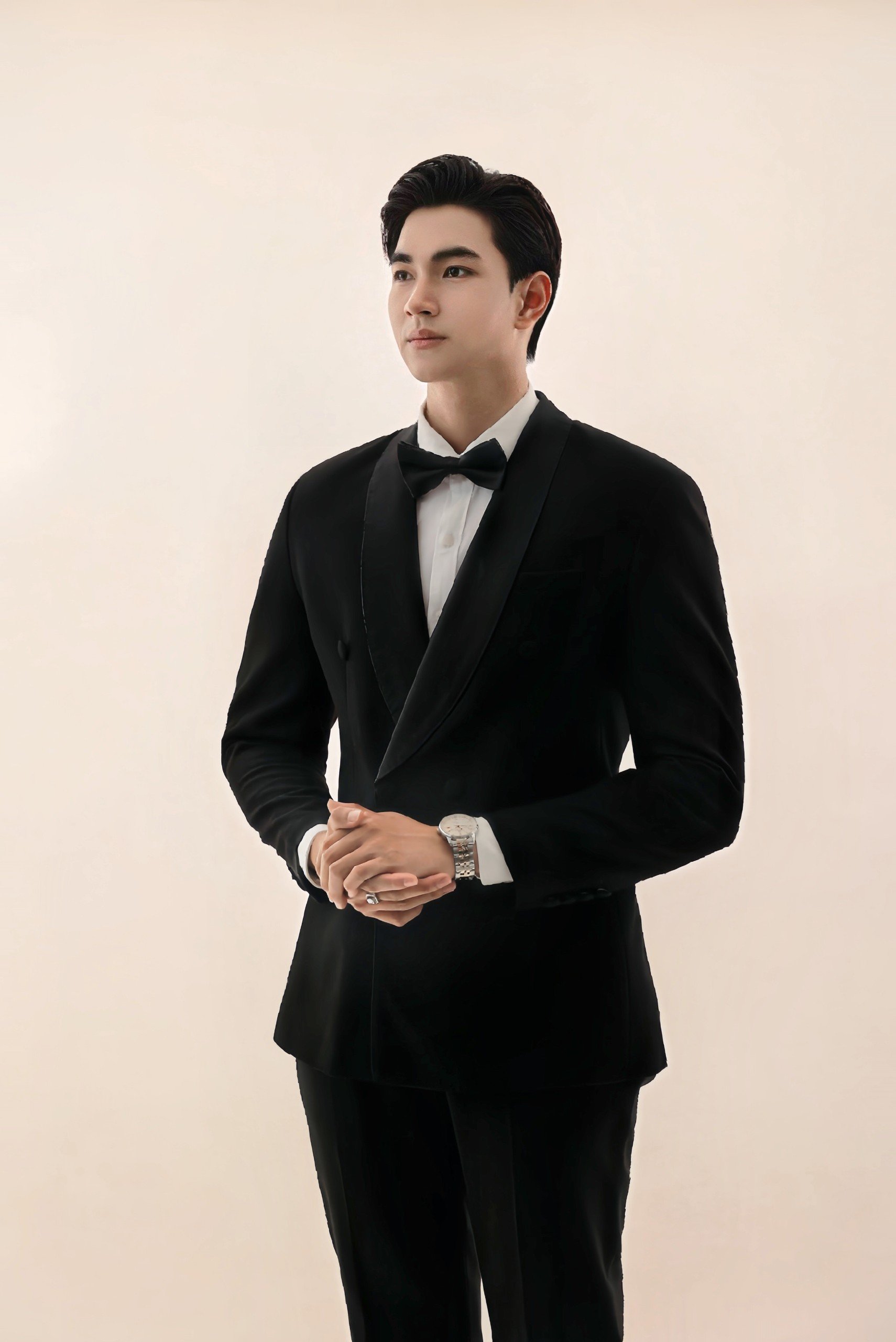 Top 10 thí sinh sáng giá nhất Mr World Vietnam 2024: “Hot boy Bolero” từng được Đàm Vĩnh Hưng khen ngợi gây chú ý- Ảnh 7.