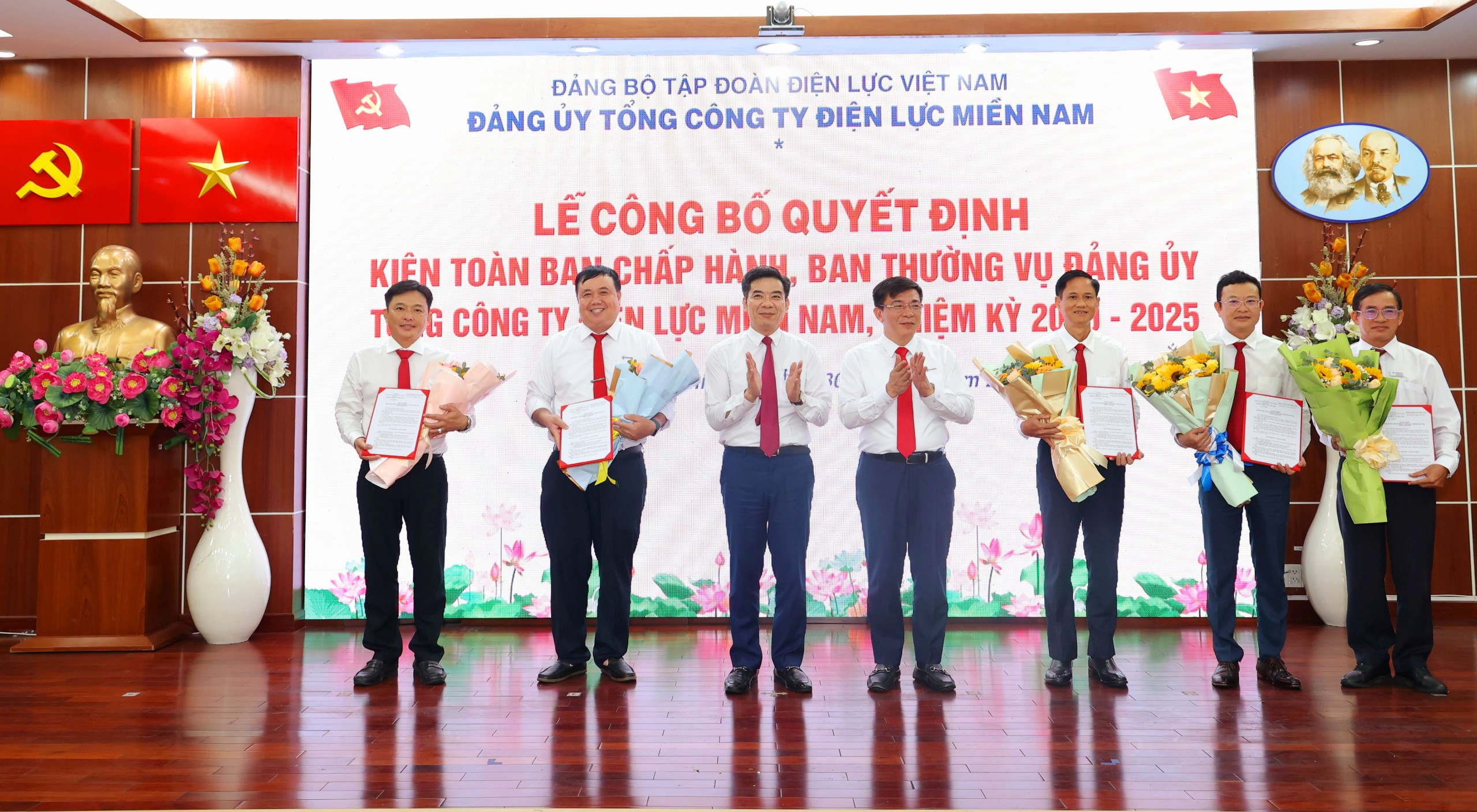 EVNSPC: Công bố các quyết định kiện toàn công tác cán bộ- Ảnh 2.