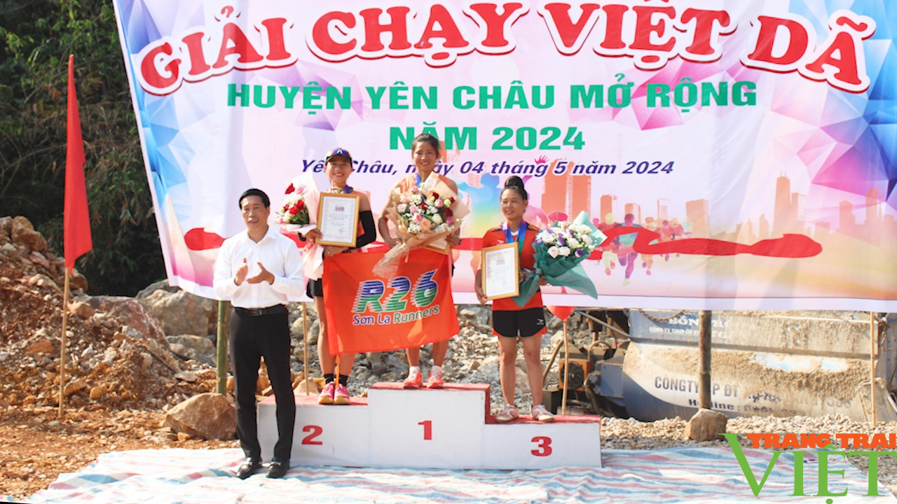 Hơn 700 VĐV tham gia giải chạy việt dã mở rộng 2024 huyện Yên Châu- Ảnh 3.