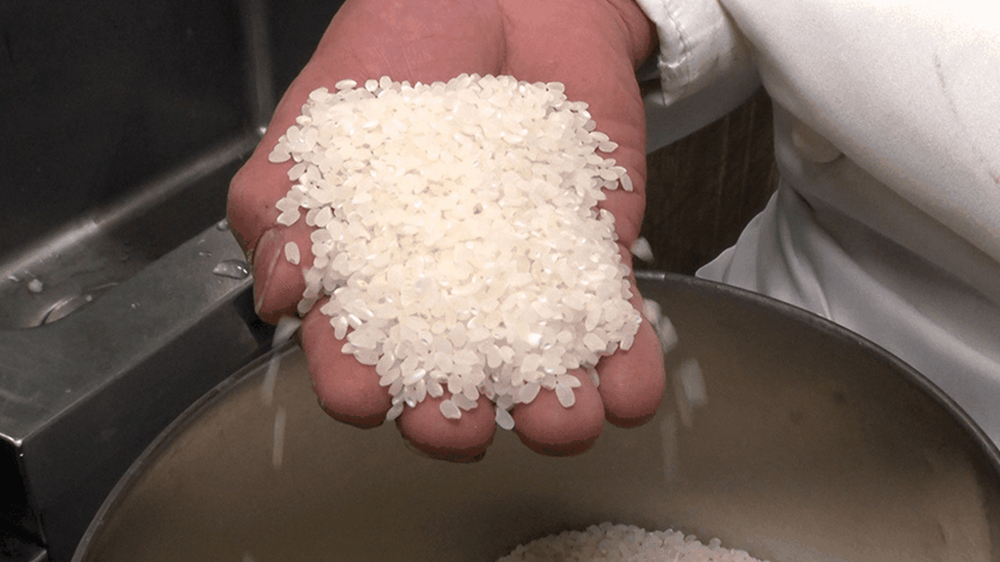 "Mục sở thị" loại gạo đắt nhất thế giới khoảng 2,5 triệu đồng/kg có gì ngon?- Ảnh 9.