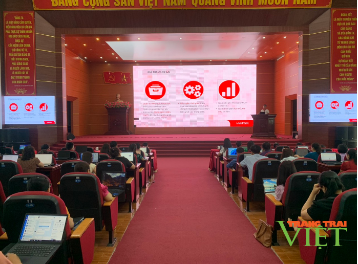 Lai Châu: Hơn 300 đại biểu dự hội nghị tập huấn sử dụng phần mềm sổ tay đảng viên- Ảnh 1.