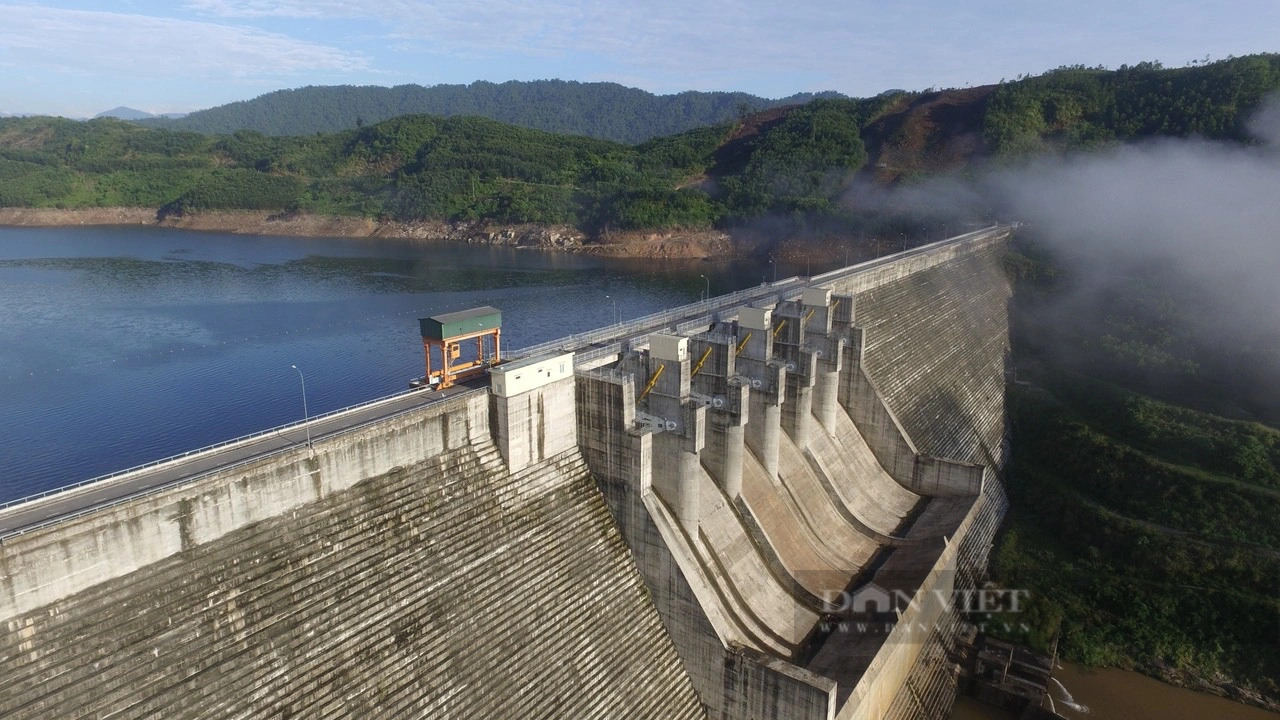 Bộ Tài nguyên và Môi trường chỉ đạo các thủy điện "trả nước" cho hạ du Quảng Nam - Đà Nẵng- Ảnh 3.
