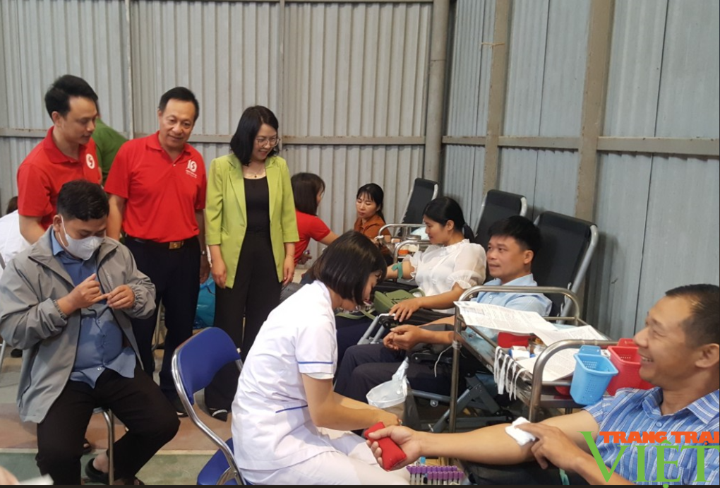 Lai Châu: 400 tình nguyện viên ở huyện Sìn Hồ tham gia hiến máu cứu người- Ảnh 6.