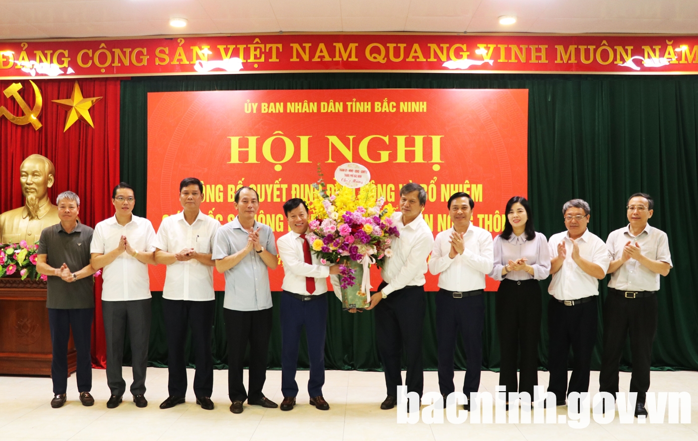Chủ tịch UBND thành phố Bắc Ninh Nguyễn Song Hà được bổ nhiệm làm Giám đốc Sở NNPTNT tỉnh Bắc Ninh- Ảnh 2.