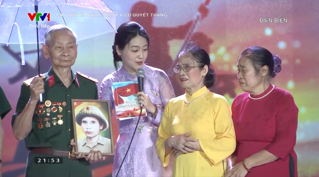 Cuộc hội ngộ đẫm nước mắt của con gái liệt sỹ Nguyễn Thiện Thuật với 3 đồng đội của cha- Ảnh 4.