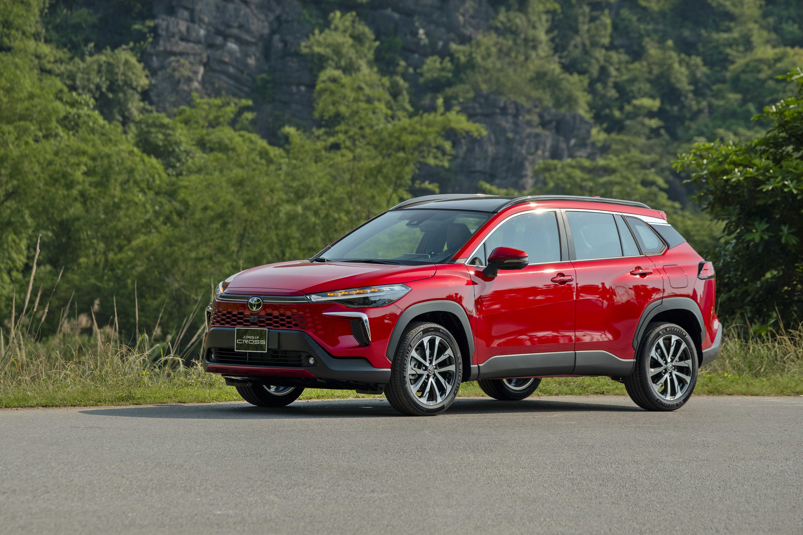 Toyota Corolla Cross 2024 ra mắt Việt Nam: Giá lăn bánh có hấp dẫn với những nâng cấp mới?- Ảnh 2.