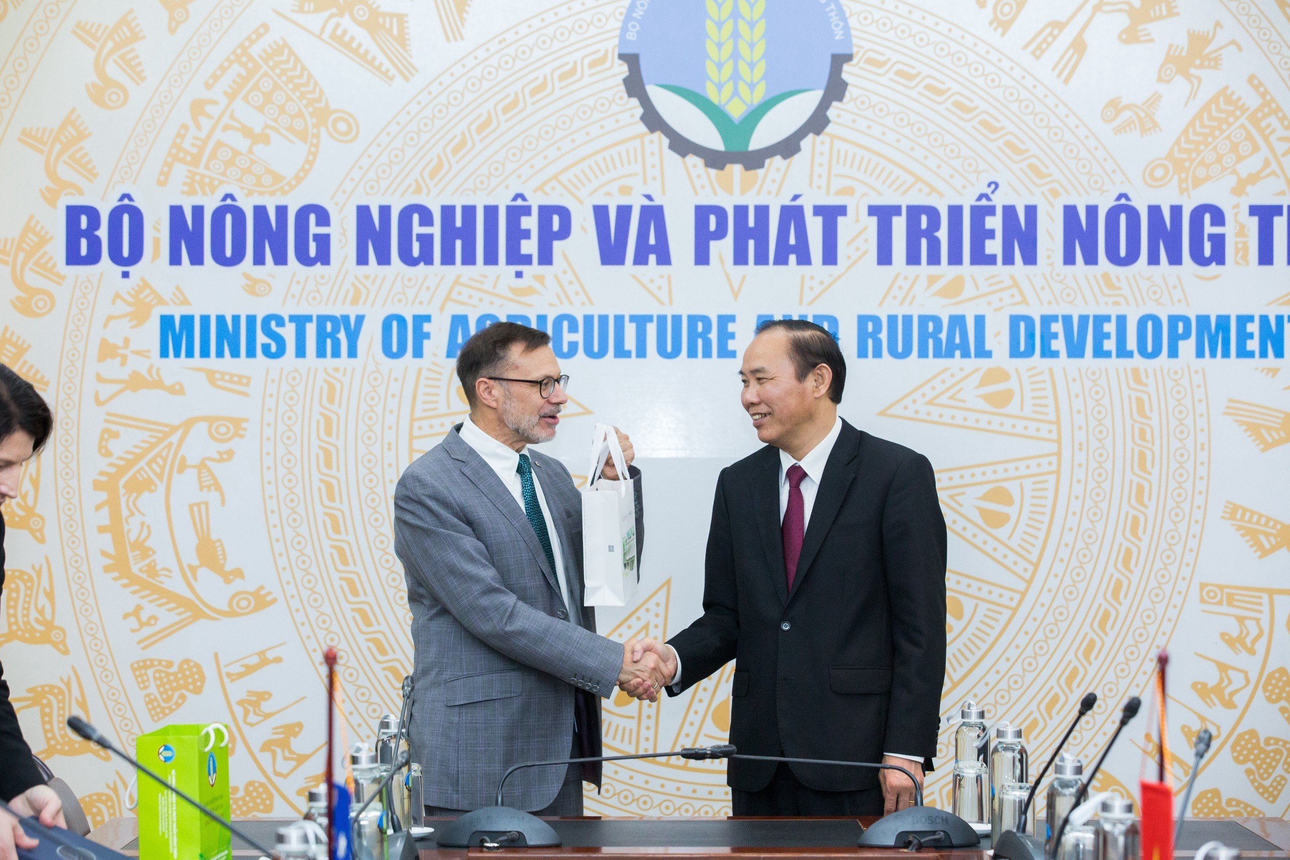 Việt Nam - Australia thảo luận chiến lược hợp tác và ưu tiên nghiên cứu nông nghiệp- Ảnh 1.