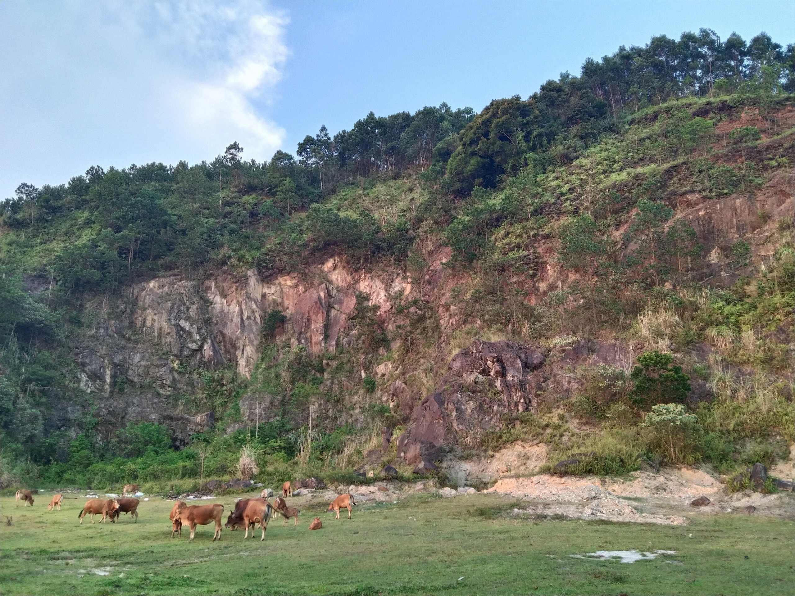 Kể chuyện làng: Mỏ đá Hương Phong