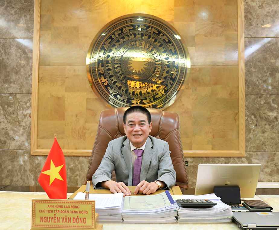 Chân dung ông chủ dự án nghỉ dưỡng Phan Thiết khiến loạt quan chức tỉnh Bình Thuận sa lầy- Ảnh 1.