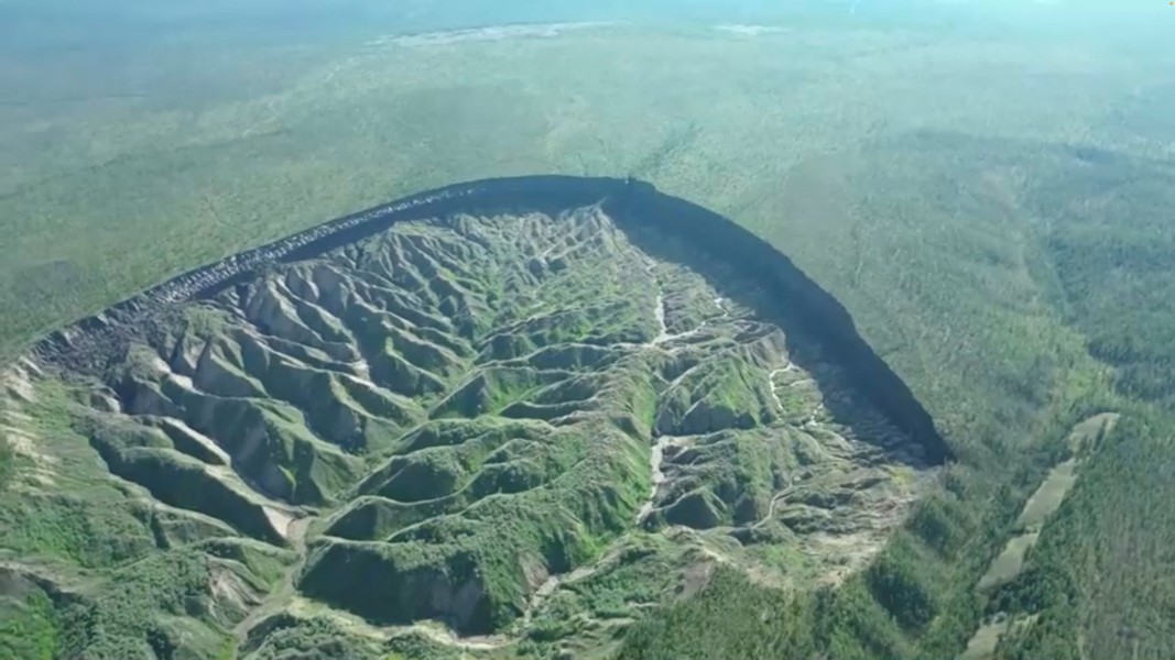 ''Cổng địa ngục'' ở Nga, nơi đi vào thế giới ngầm 650.000 năm tuổi đang mở rộng một cách đáng kinh ngạc- Ảnh 5.