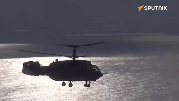 Trực thăng Ka-29 Nga bắn nổ xuồng tự sát mang tên lửa của Ukraine- Ảnh 7.