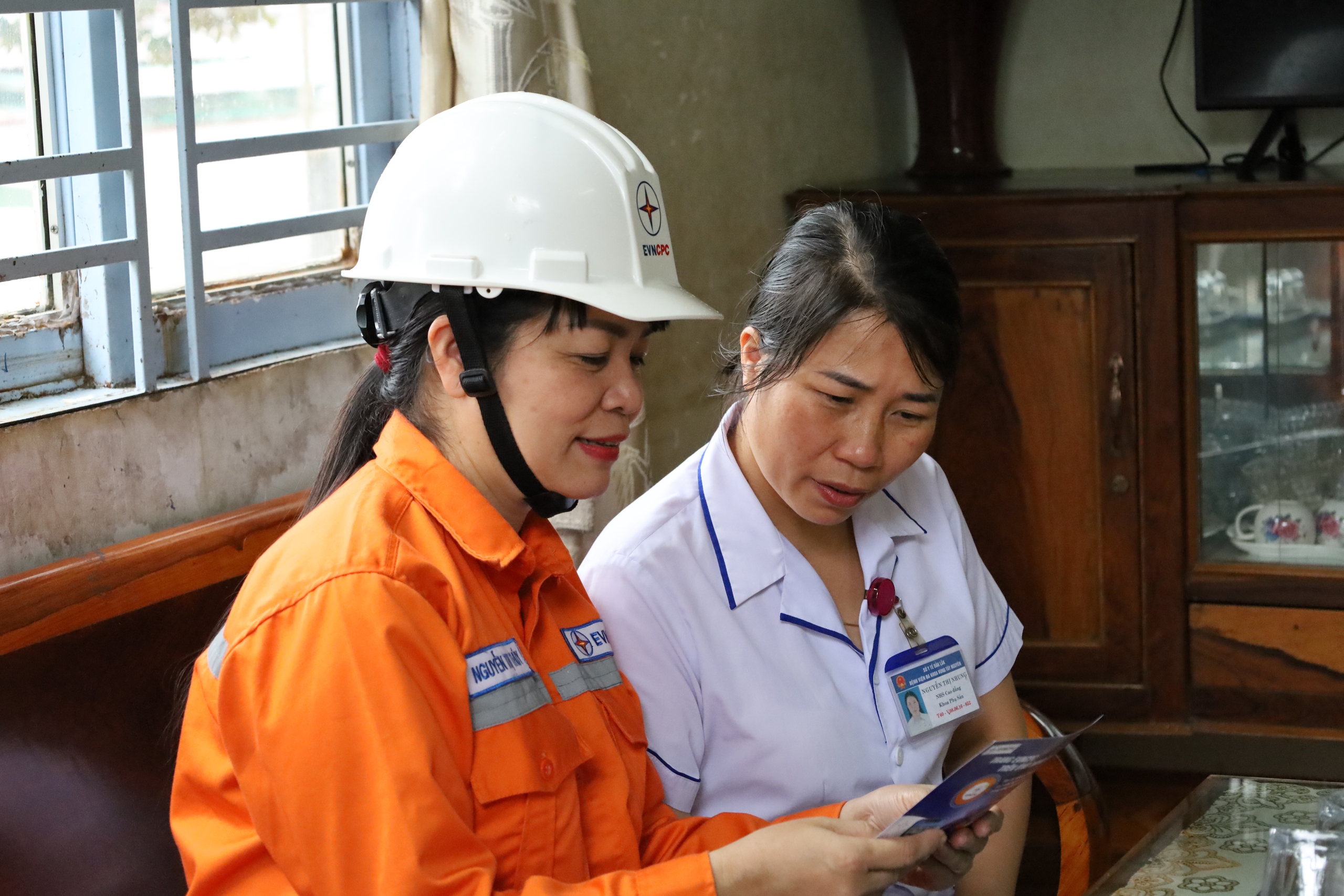 PC Đắk Lắk: Dự kiến trao thưởng cho 300 hộ gia đình tiết kiệm điện trong năm 2024- Ảnh 1.