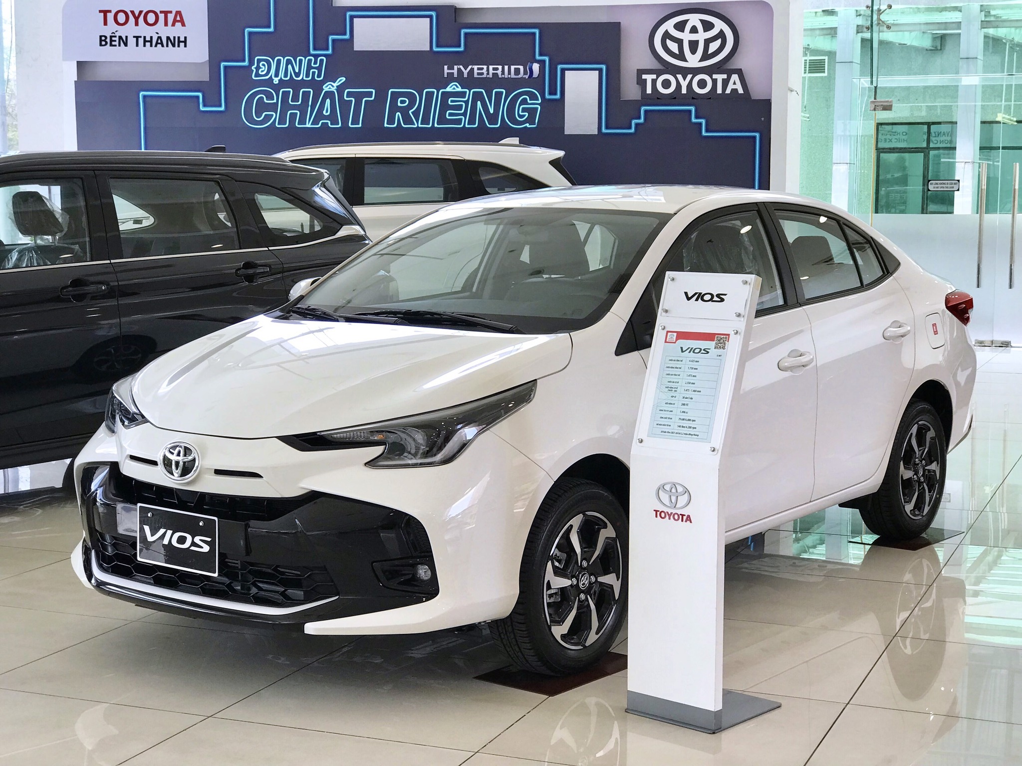 Giá xe Toyota Vios lăn bánh tháng 5/2024: Giảm không 