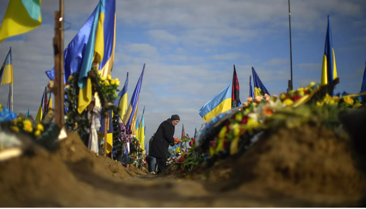 Hàng nghìn người bị giết - ông Zelensky được thông báo vấn đề kinh hoàng trong lực lượng Ukraine- Ảnh 1.