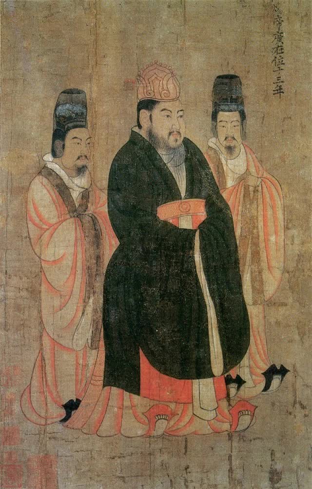 Hoàng đế nào của Trung Quốc được cho là Tần Thủy Hoàng "trùng sinh" sau 800 năm?- Ảnh 3.
